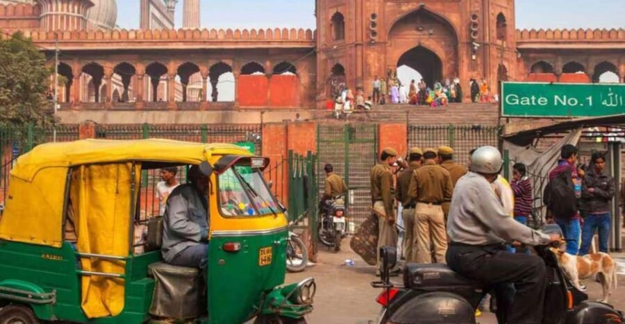 From Delhi Airport: Layover Guided Old & New Delhi Tour - Humayun’s Tomb: a major monument with time to appreciate it