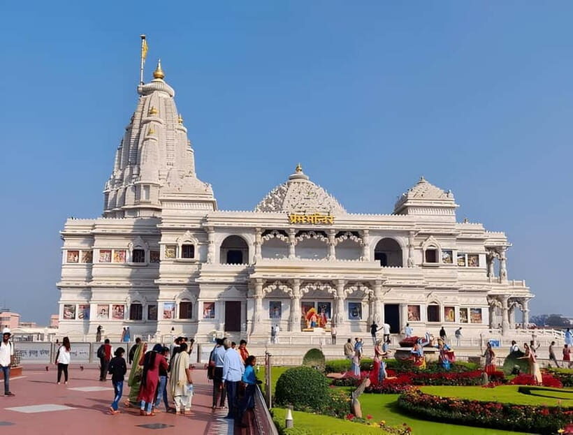 From Delhi: All-Inclusive Taj Mahal & Mathura Vrindavan Tour - Agra Fort: Red Sandstone, Big Mughal Presence