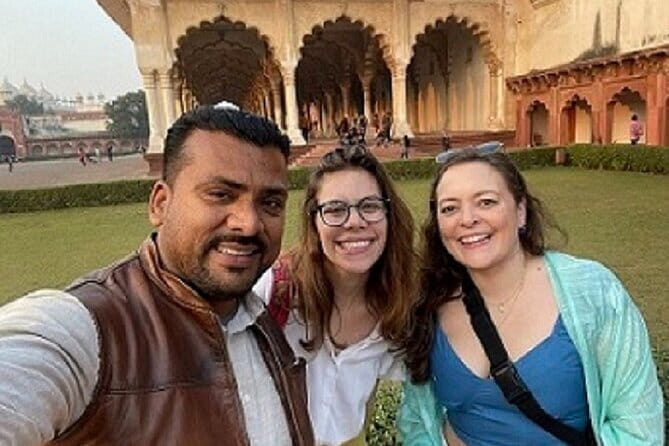 From Delhi : All Inclusive Taj Mahal Tour by Gatimaan Express - Delhi to Agra by Gatimaan Express: fast train, fewer headaches