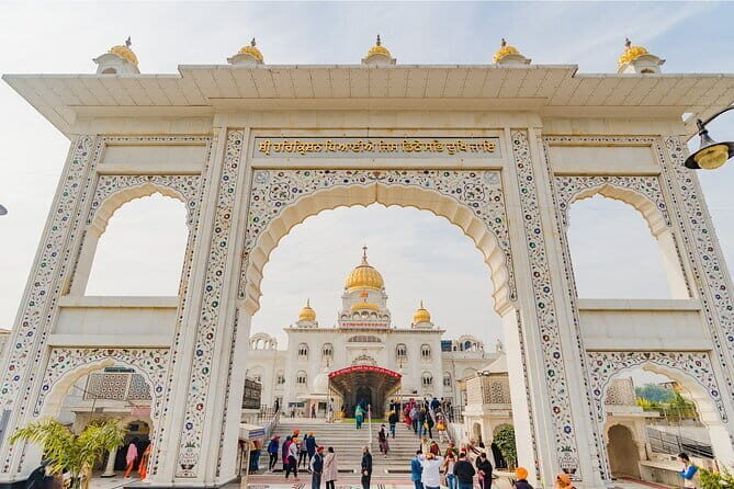 From Delhi : All Inclusive Taj Mahal Tour by Gatimaan Express - Lunch at a 5-star hotel: included only if you chose it