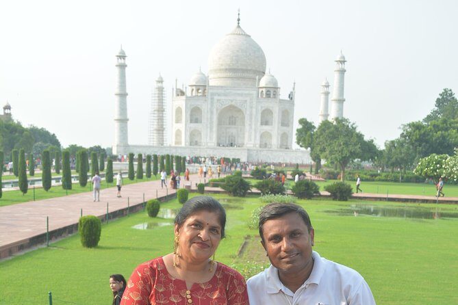 From Delhi : Day Trip To Taj Mahal - The Return to Delhi by Around 5:30 PM: How the Day Ends