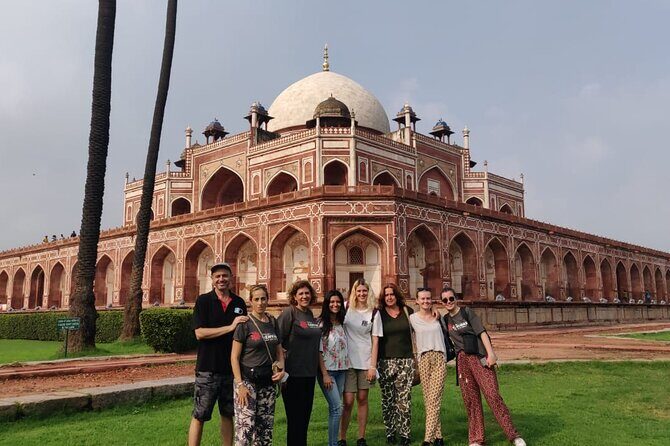 From Delhi: Golden Triangle Private Tour by Train - Day 1 in Delhi: Old Delhi markets, Mughal tombs, and a temple break
