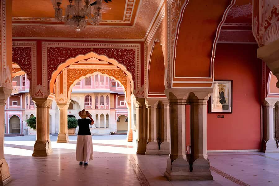 From Delhi: Jaipur Sightseeing Day Tour with Hotel Pickup - Hawa Mahal’s 950 Windows: The Icon You Understand More