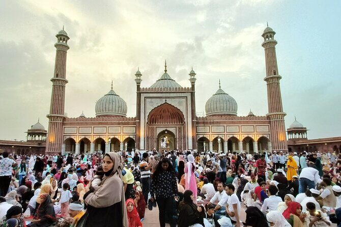 From Delhi: New and Old Delhi Private Sightseeing Tour - Humayun’s Tomb: first garden-tomb stop and why it sets the tone