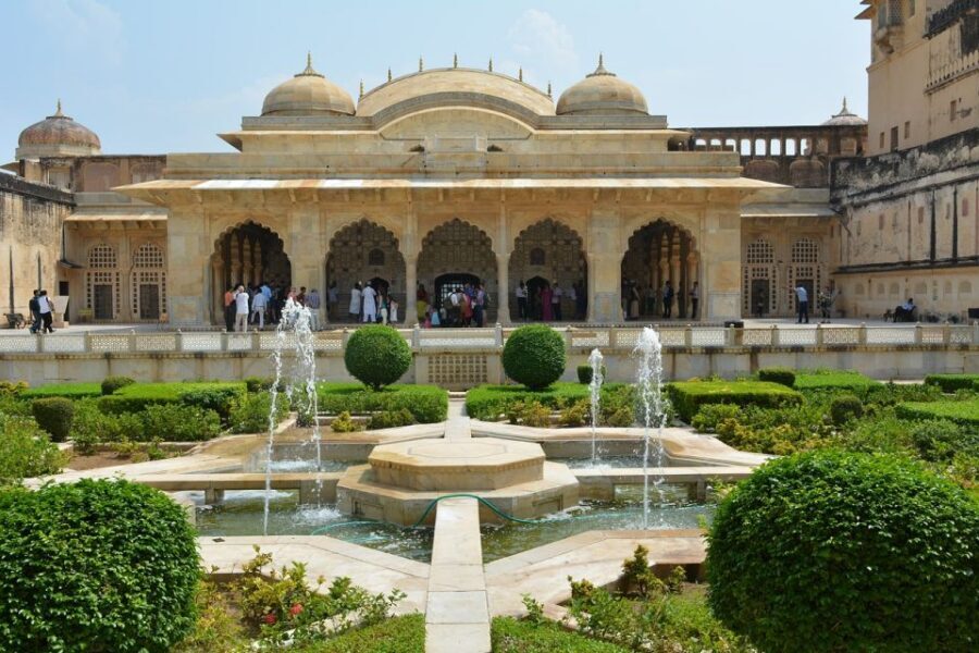 From Delhi: Private Jaipur & Amber Fort Guided Tour by Car - A Dawn-Run From Delhi to Jaipur in Your Own Car