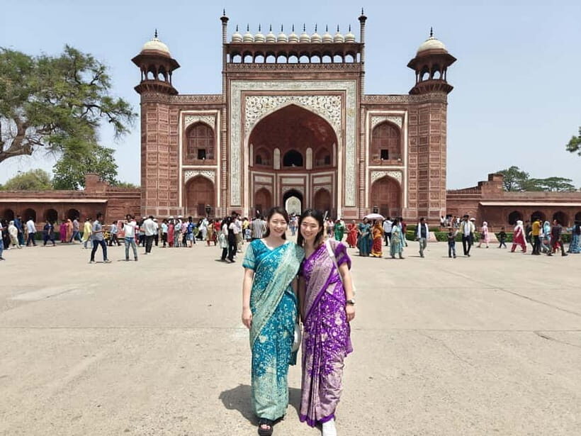 From Delhi: Private Layover Taj Mahal Day Tour By Car - Price and value: what $68 buys you on a layover