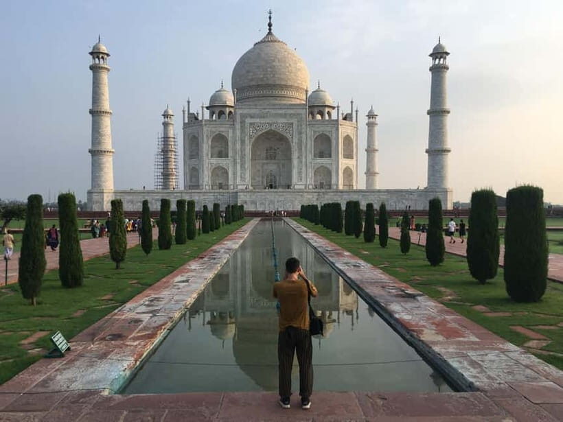 From Delhi: Private Taj Mahal Agra & Fatehpur Sikri Day Tour - Private Delhi-to-Agra day: how this plan saves your energy