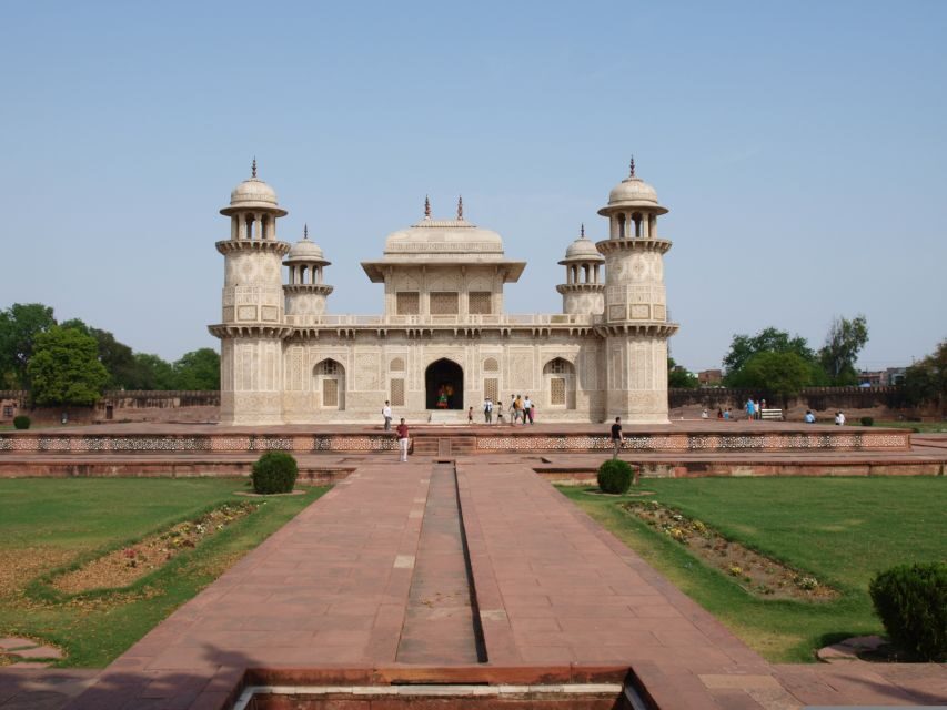 From Delhi: Private Taj Mahal & Agra Tour By SuperFast Train - Lunch at DoubleTree by Hilton Agra: a practical break that keeps the day moving