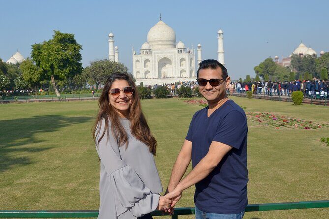 From Delhi: Private Taj Mahal day tour by Car - Lunch at Pinch Of Spice: Fuel Without the Search Game