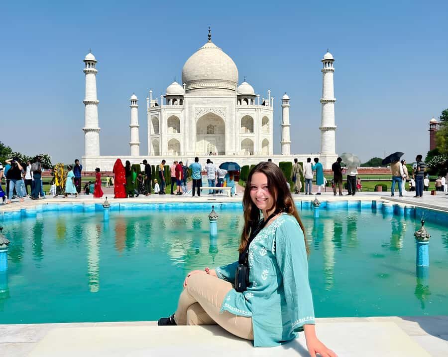 From Delhi: Private Taj Mahal Day Tour with Fast-Track Entry - Fast-Track Taj Mahal Entry and the Battery Bus Detail
