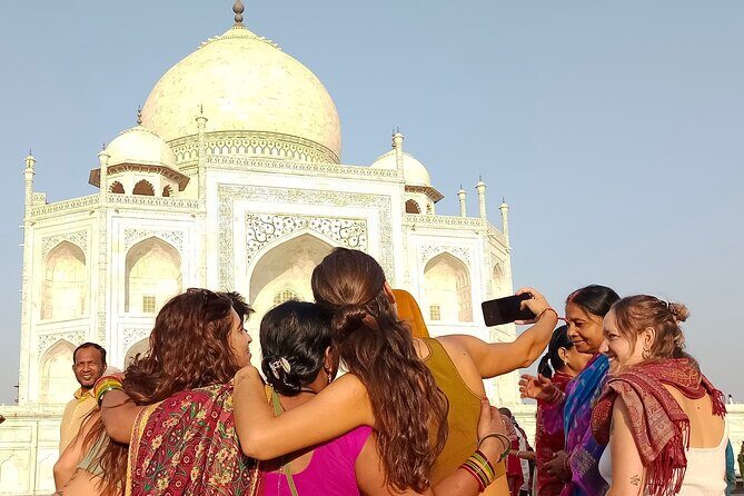 From Delhi: Private Taj Mahal Photoshoot in Indian Ethnic Attire - Agra Fort right after the Taj: why this combo works