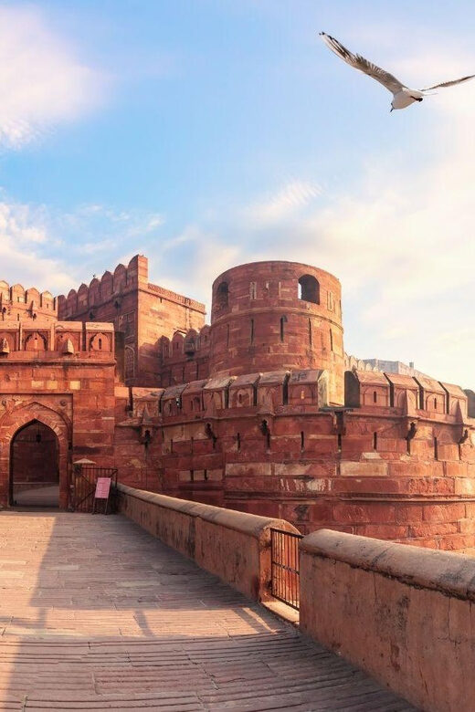 From Delhi: Same Day Priavte Taj Mahal Tour - Small group of up to 8: why the pace feels better