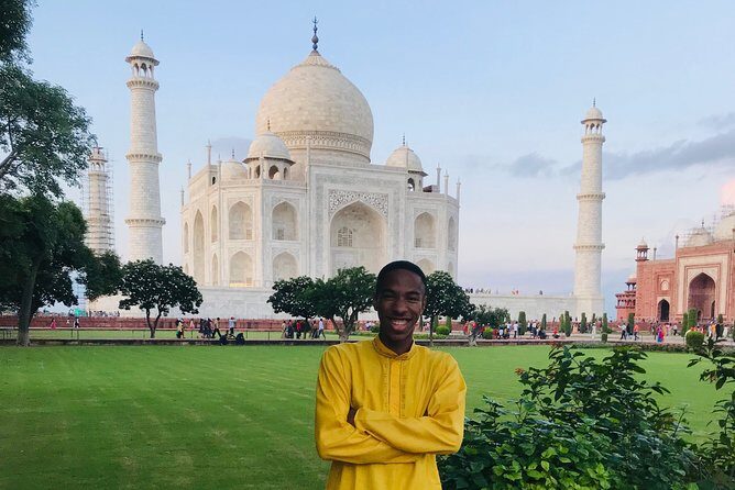 From Delhi: Skip-The-Line, Taj Mahal Day Tour With Entrance Fee - Pickup in Delhi: The Drive That Sets Your Day Up