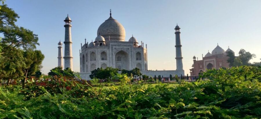 From Delhi: Sunrise Taj Mahal, Agra Fort, & Baby Taj Tour - The private AC car ride: practical, fast, and usually smooth