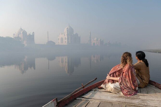 From Delhi: Sunrise Taj Mahal Tour with Professional Photographer - Photographer + guided tour at Taj Mahal: how to get more than a selfie