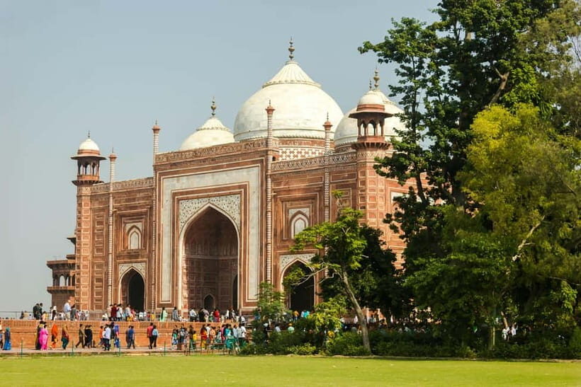 From Delhi: Sunrise Taj Mahal & visit Elephant Conservation - FAQ