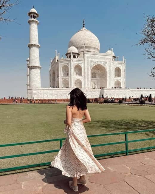 From Delhi: Taj Mahal & Agra Day Tour by Superfast Train - Hotel Pickup to Nizamuddin: Getting on the Train With Minimal Stress