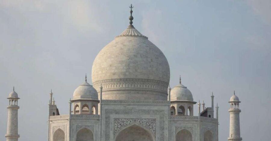 From Delhi: Taj Mahal & Agra Day Tour with Fatehpur Sikri - A one-day Agra plan you can actually pull off