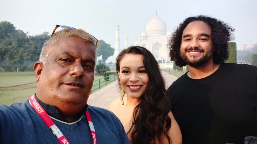 From Delhi: Taj Mahal & Agra Fort Day Trip by Express Train - On the train: breakfast, supper, and how to pace your day