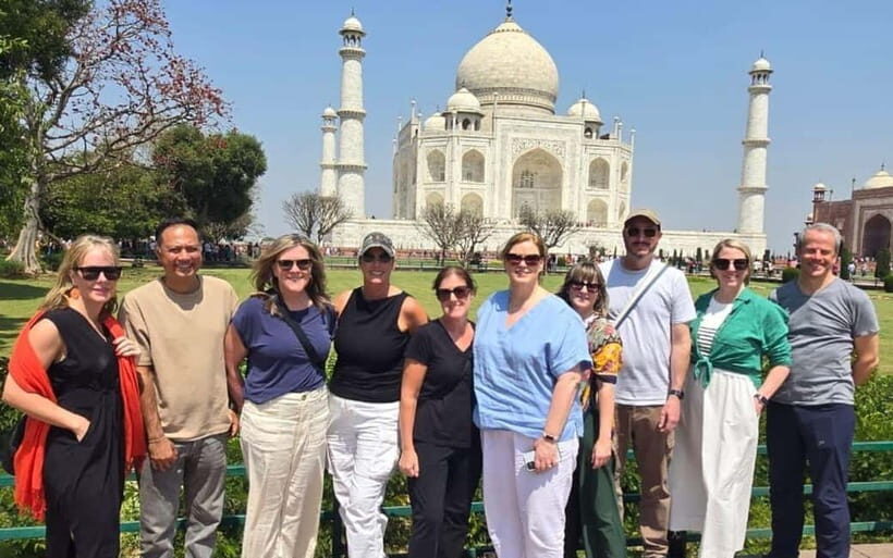 From Delhi: Taj Mahal & Agra Fort Private Day Tour By Car - Why a private Taj Mahal day trip from Delhi actually makes sense