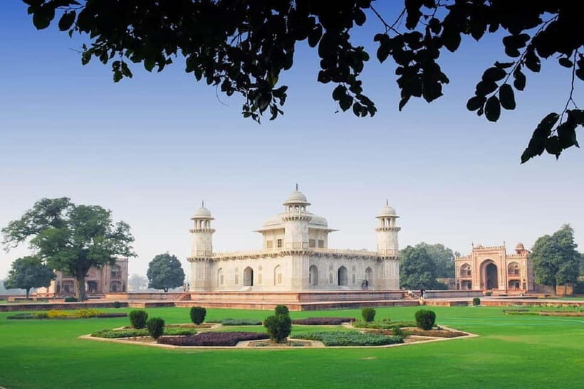 From Delhi: Taj Mahal & Agra Fort Private Day Tour By Car - Drive time and the comfort factor: what you’re really buying