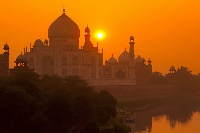 From Delhi-Taj Mahal & Agra Fort Private Tour with Fatehpur Sikri - Fatehpur Sikri, the so-called Ghost Town: compact and unforgettable