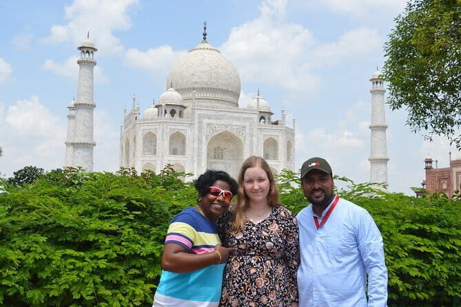 From Delhi-Taj Mahal & Agra Fort Private Tour with Fatehpur Sikri - Private car comfort: which vehicle you’ll likely ride in