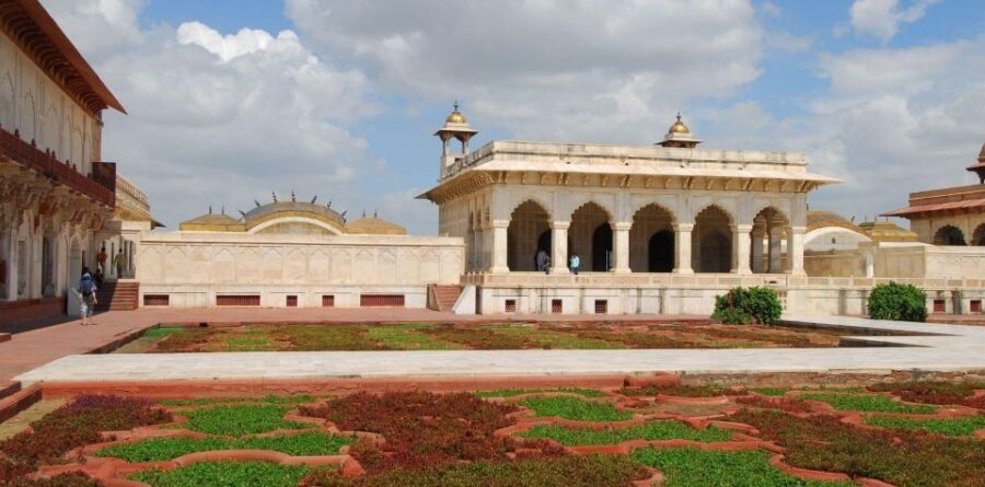 From Delhi: Taj Mahal & Agra Full Sameday Tour All Inclusive - Timing, comfort, and who this tour fits best