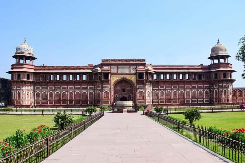 From Delhi: Taj Mahal, Agra & Mathura Tour by Car - Agra Fort UNESCO: palaces, halls, and mosques (plus a real break)