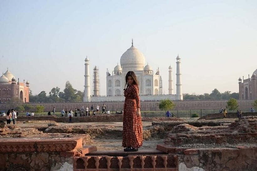 From Delhi: Taj Mahal & Agra With Fatehpur Sikri Day Tour - What Else Might Pop Up (Craft Stops and Small Add-Ons)