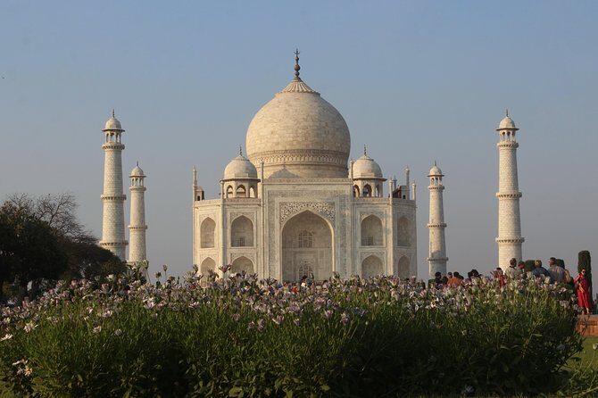 From Delhi Taj Mahal and Agra Fort Private Tour By India's fastest Train - J.K. Cottage Industries Bazaar: Souvenirs and a Quick Reset