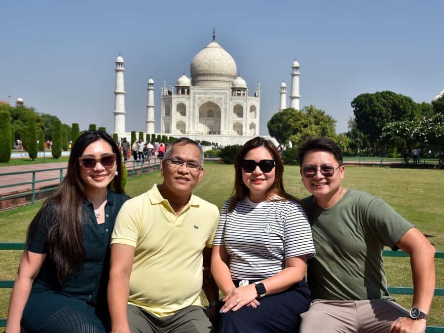 From Delhi: Taj Mahal and Baby Taj Skip-the-Line Tour by Car - Shah Jahan, Optical Illusions, and a Guide Who Gets You Looking