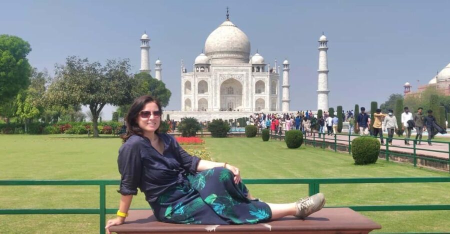 From Delhi: Taj Mahal Private Tour by Car with Entrance Fees - Price and value: what $10 per person buys you in the real world