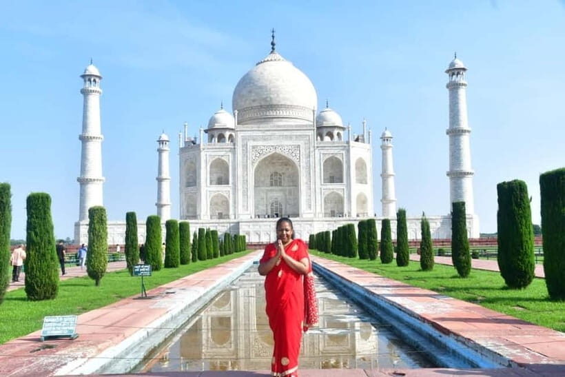 From Delhi: Taj Mahal Sunrise and Agra Fort Private Day Trip - The guided Taj Mahal visit: seeing the love story without getting lost