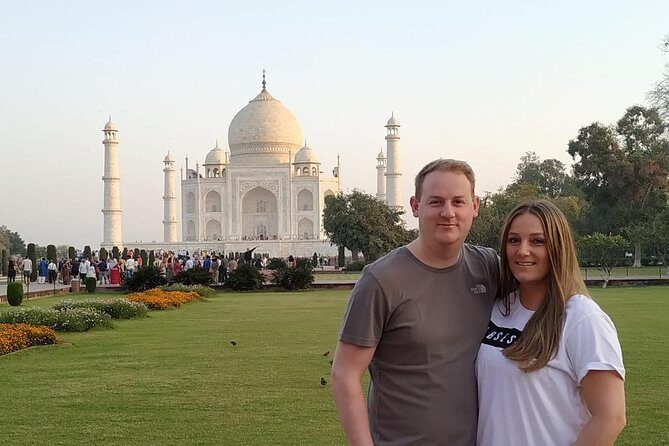 From Jaipur- 4 Day Private Jaipur & Agra Tour With Delhi Drop - Day 4: Sunrise Taj Mahal, Agra Fort, and the Drive Into New Delhi