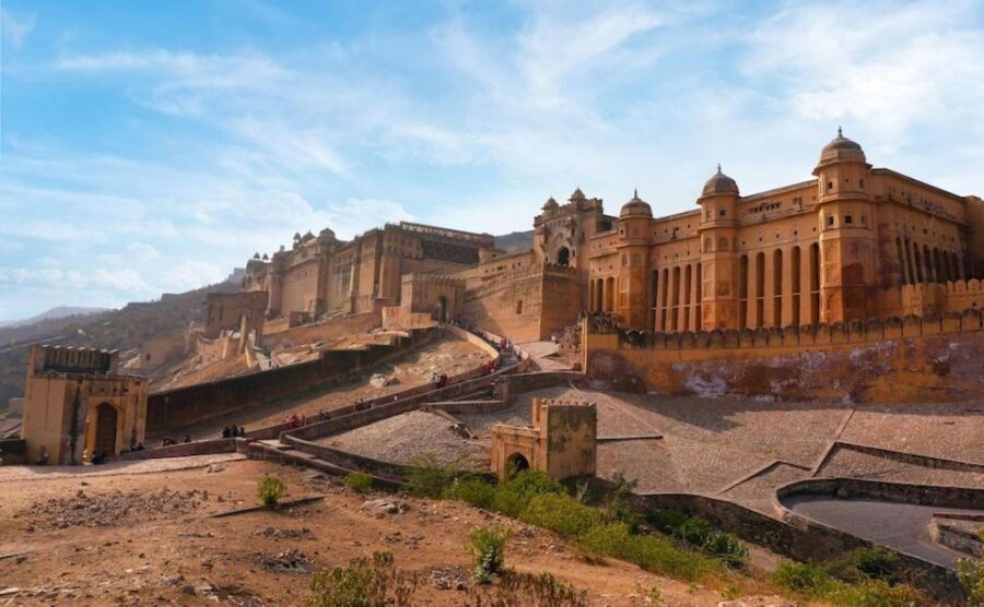 From Jaipur: Half-Day City Tour with Guide - Languages and guide style: what to expect from live interpretation