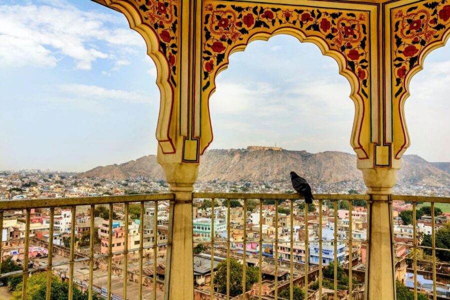 From Jaipur: Private Amber Fort, Jal Mahal and More Car Tour - Private AC Car in Jaipur: Why It Changes the Day