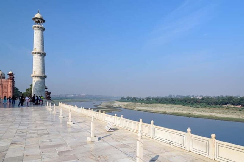 From Jaipur: Private Tajmahal Sunrise & Agra CityTour By Car - What to bring (and Friday closures you can’t dodge)