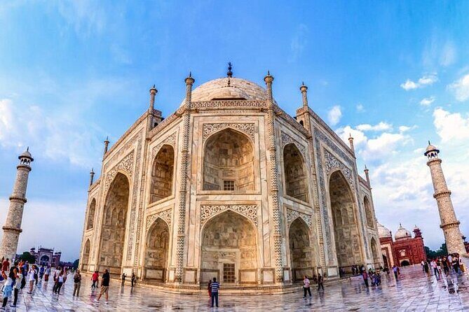 From Jaipur: Same Day Guided Taj Mahal, Agra Fort & Fatehpur Sikri Private Tour - The private guide experience: more than facts at the gates