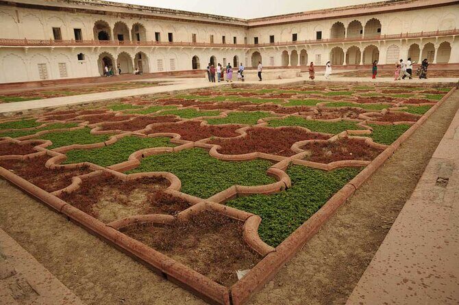 From Jaipur: Same Day Guided Taj Mahal, Agra Fort & Fatehpur Sikri Private Tour - Price and real value: what $79.27 covers, and what it doesn’t