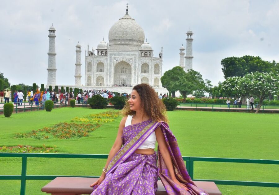 From Jaipur: Taj Mahal Guided and Agra Tour By Car - Agra Fort: from romance to power, in one connected route