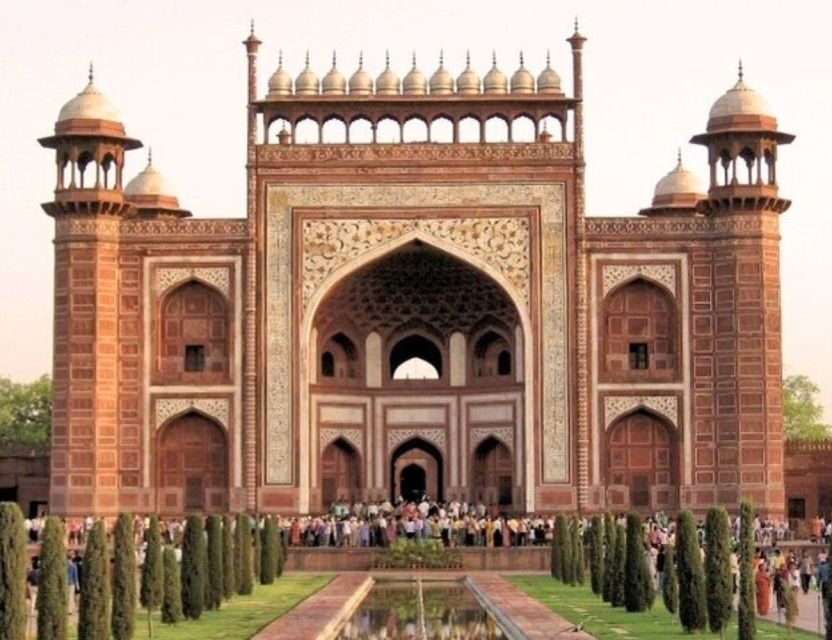From Jaipur: Taj Mahal Guided and Agra Tour By Car - The “private” part that matters: small group size, real guides, real pacing