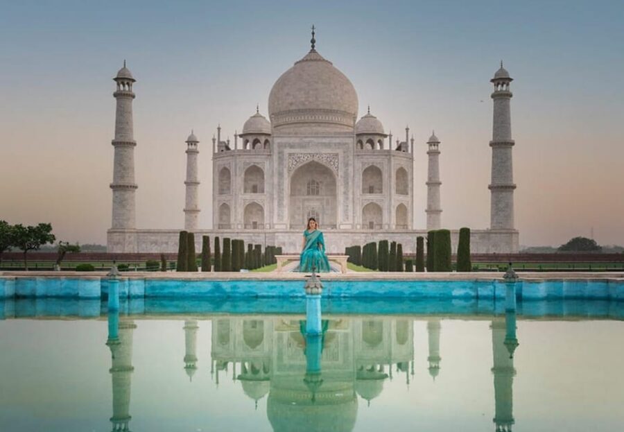 From New Delhi: Taj Mahal and Elephant Conservation Centre - Timing and closures: Friday and rain can change the day
