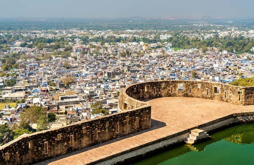 From Udaipur: Chittorgarh Fort Trip with Pushkar Drop-off - Chittorgarh Fort: The UNESCO Stop That Feels Like a Whole City