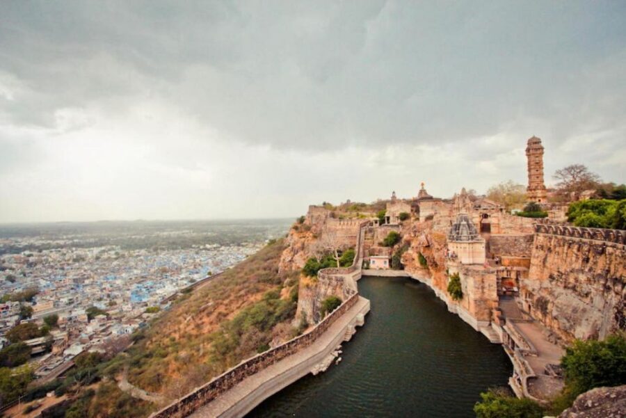From Udaipur: Day Tour To Chittorgarh Fort with Transport - Pick-up times and the AC-car ride to Chittorgarh