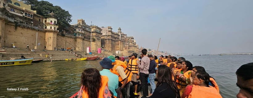 From Varanasi: A Full-Day Tour of Varanasi's Spiritual Heart - Kashi Vishwanath Temple: the most sacred stop on the loop