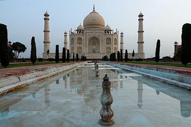 Full-Day City Tour of Agra visit The Taj Mahal, Agra Fort & Fatehpur Sikri - A Tight Circuit of Three UNESCO Sites in One Day