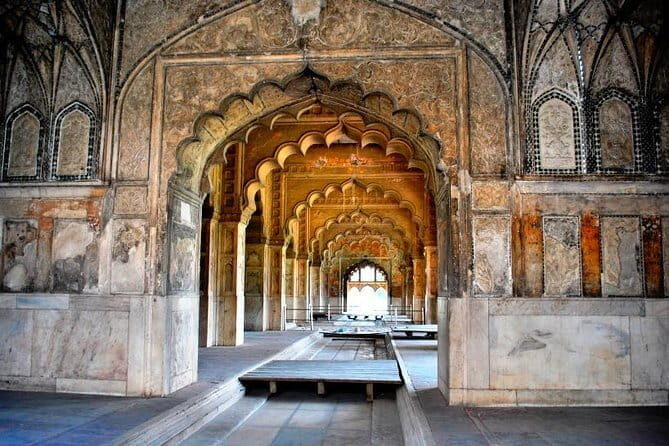 Full day city tour of Delhi with Guide and Private Car - Bangla Sahib Gurudwara: Sikh Faith in Everyday Motion