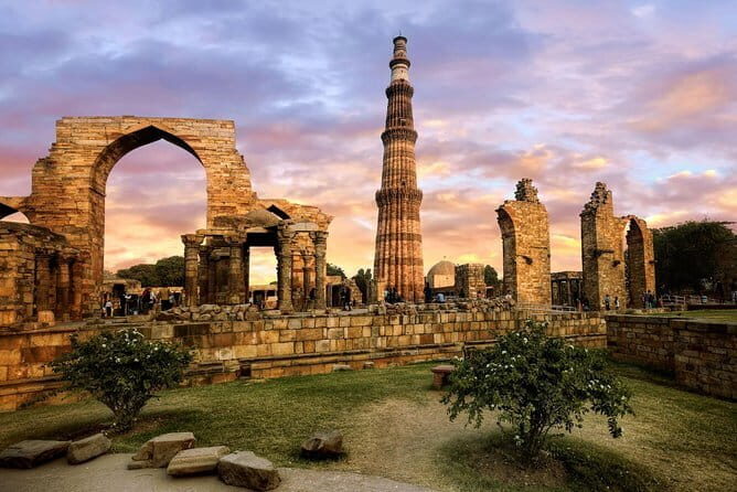 Full Day Delhi Local Sightseeing Tour with Guide - The pickup-to-drop-off setup that reduces stress