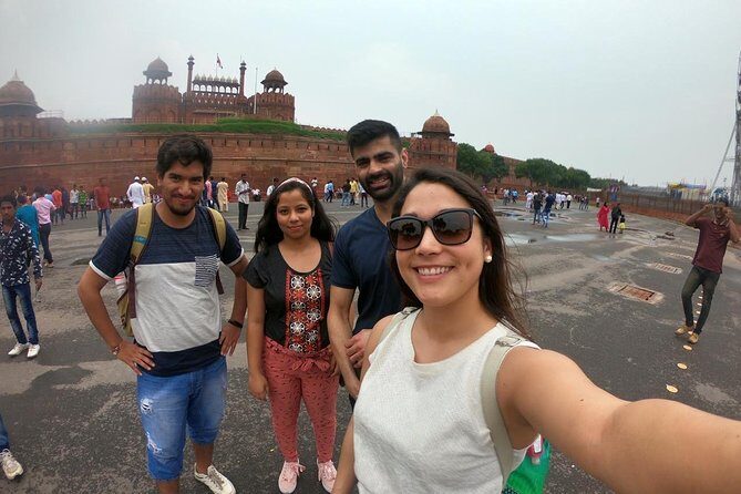 Full Day Delhi Sightseeing - Qutub Minar: an old Delhi skyline you’ll want to linger at